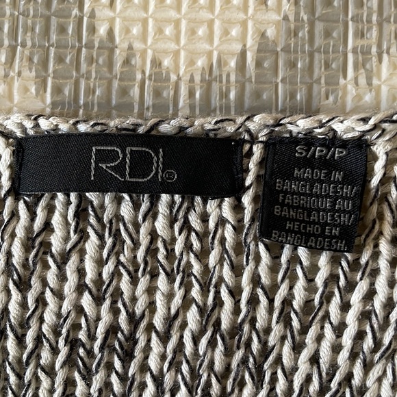 RDI V-Neck Faux Elbow Patch Sweater - Picture 3 of 3